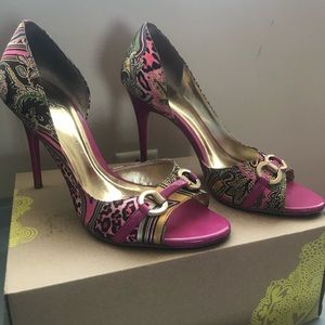 Meet your Posher, Antonia